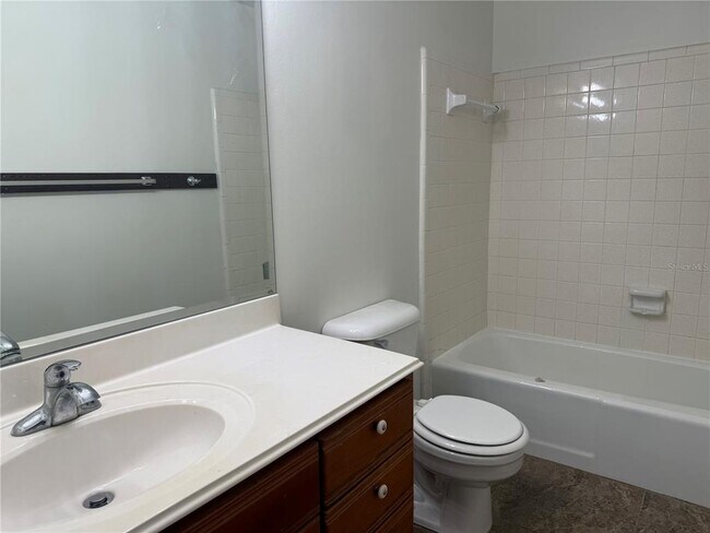 Building Photo - 13513 Shady Shores Dr