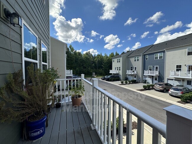 Building Photo - 1738 Foremast Loop