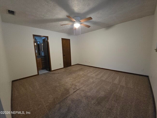 Building Photo - 8879 Heavenside Ct