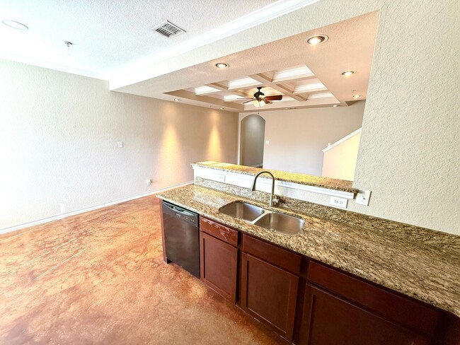 Building Photo - *COMING SOON* 2-Story 3 Bedroom / 2.5 Bath Duplex Near Ingram Park Mall!