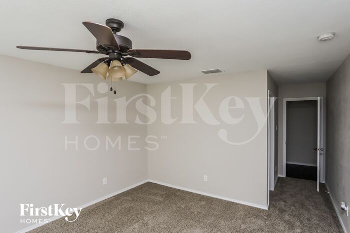 Building Photo - 206 Plantation Dr