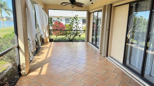 Building Photo - 2122 SE 6th Ave