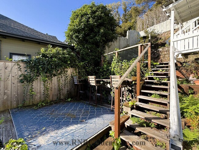 Building Photo - 132 Bella Vista Ave