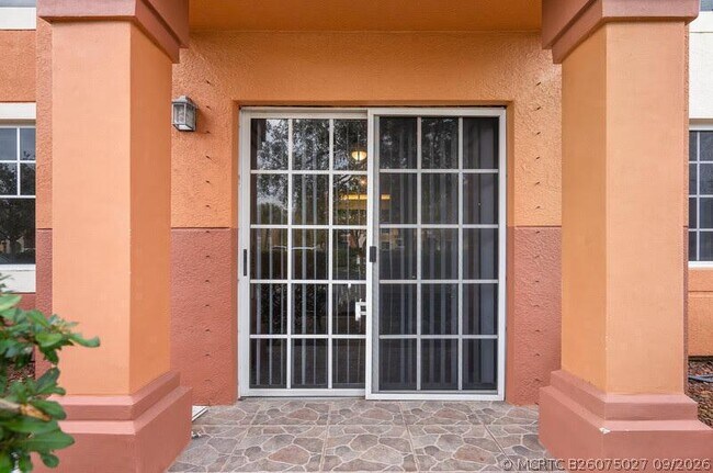 Building Photo - 6768 Heritage Grande