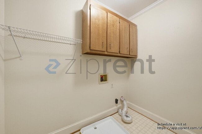 Building Photo - 2862 Clary Hill Dr