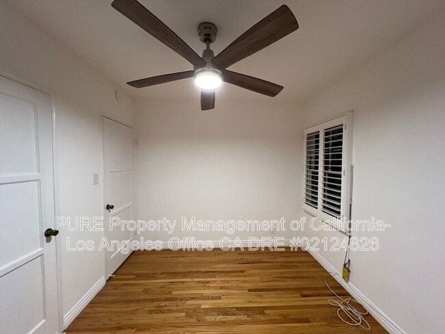 Building Photo - 1910 W 94th Pl