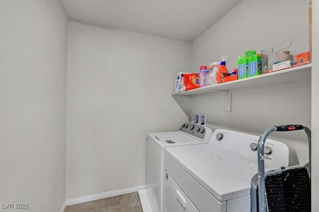 Building Photo - 7807 Rachelis St