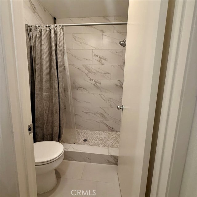 Building Photo - 12801 Moorpark St