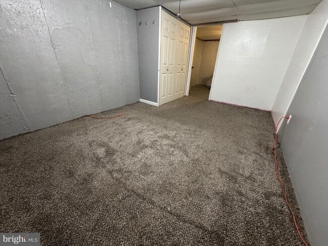 Building Photo - 176 Chapel Dr