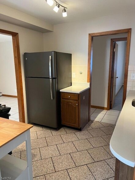 Building Photo - 192 Market St