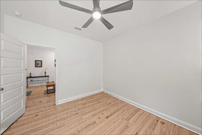 Building Photo - 157 JRS Wy