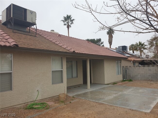 Building Photo - 3116 Gentle Breeze St
