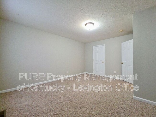 Building Photo - 1004 Whipporwill Dr