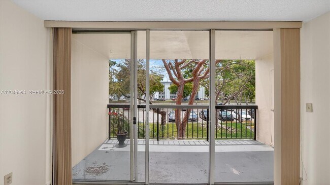 Building Photo - 10975 SW 107th St