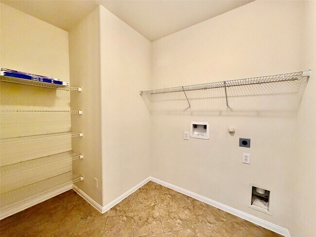 Building Photo - 25111 Hazel Ranch Dr