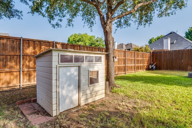 Building Photo - 1402 Indian Trl
