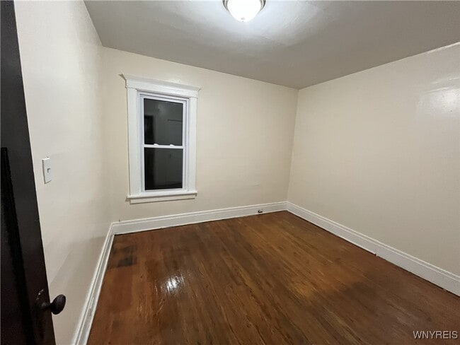 Building Photo - 168 Rodney Ave