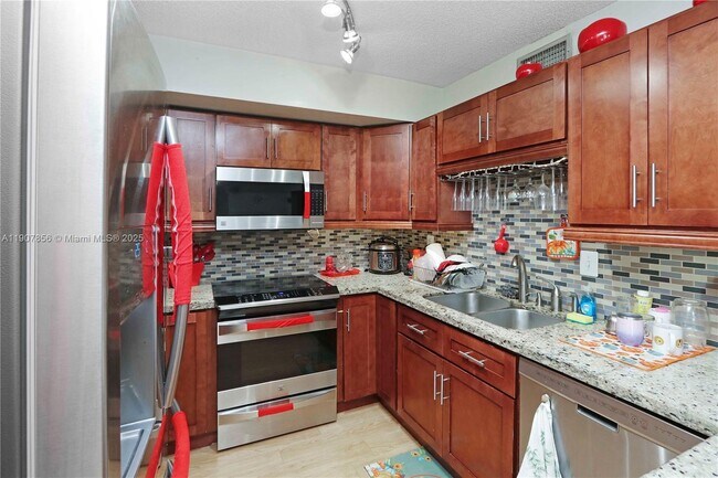 Building Photo - 2075 SW 122nd Ave