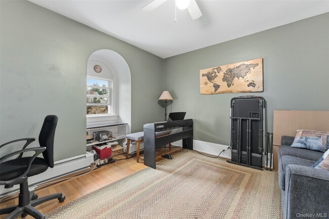 Building Photo - 598 N Lake Blvd