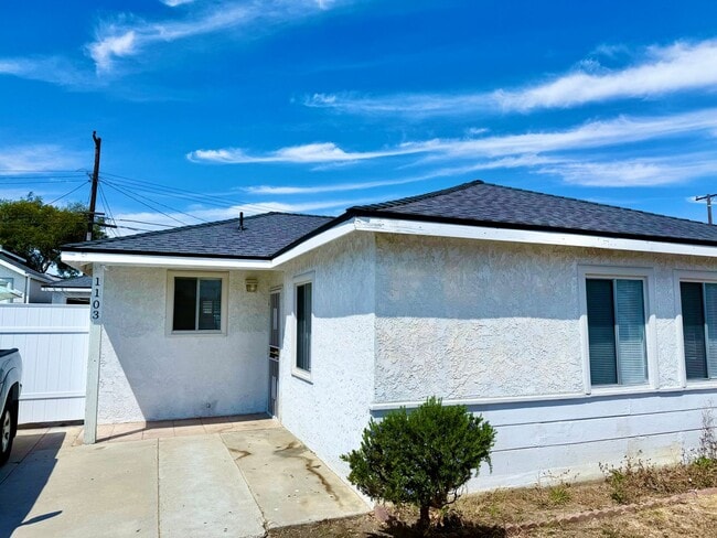Primary Photo - AWESOME 3 BEDROOM 1 BATH HOME