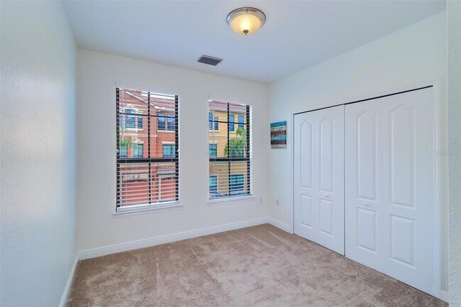 Building Photo - 2741 Via Cipriani
