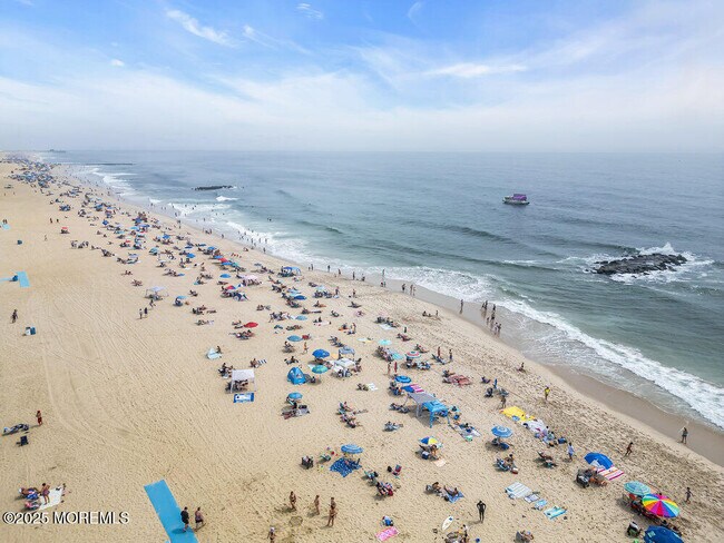 Building Photo - 1501 Ocean Ave N