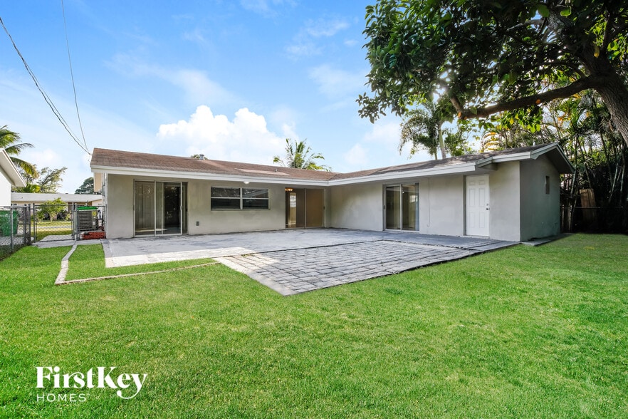 Building Photo - 6501 NW 22nd St