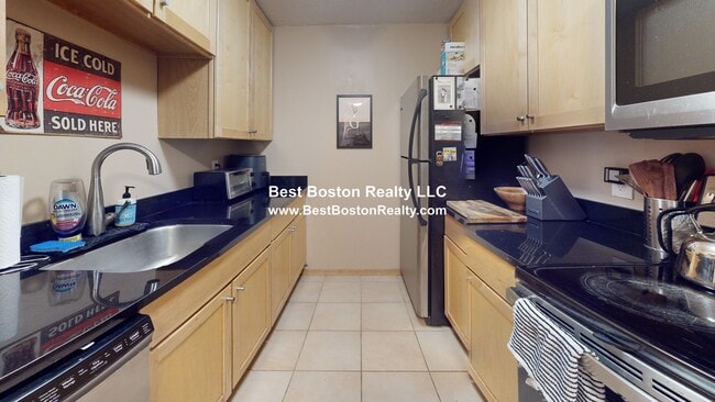 Building Photo - 84 Grant St