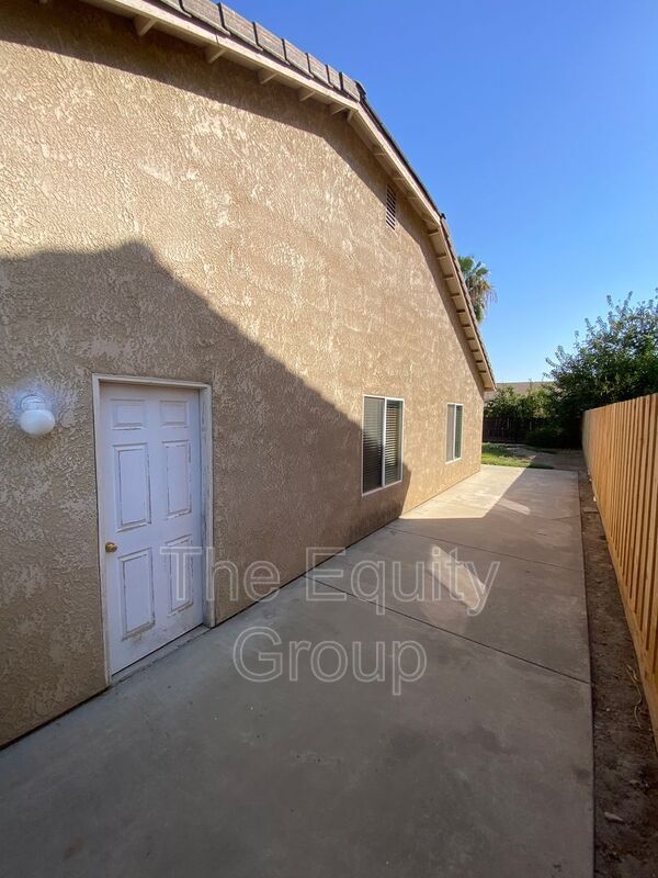 Building Photo - 2672 Tamas Ct