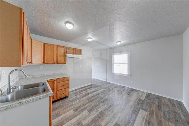 Building Photo - 3621 Beasley Dr