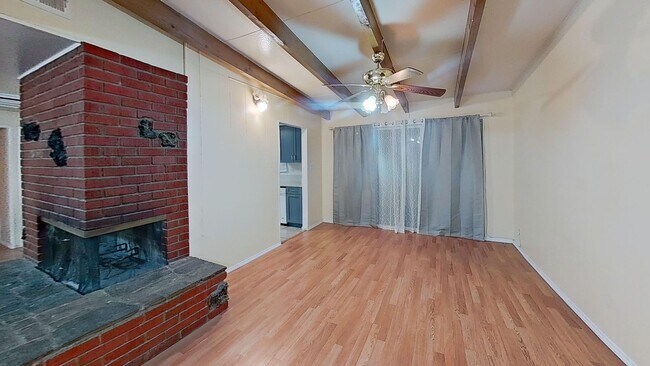 Building Photo - 38849 Yucca Tree St