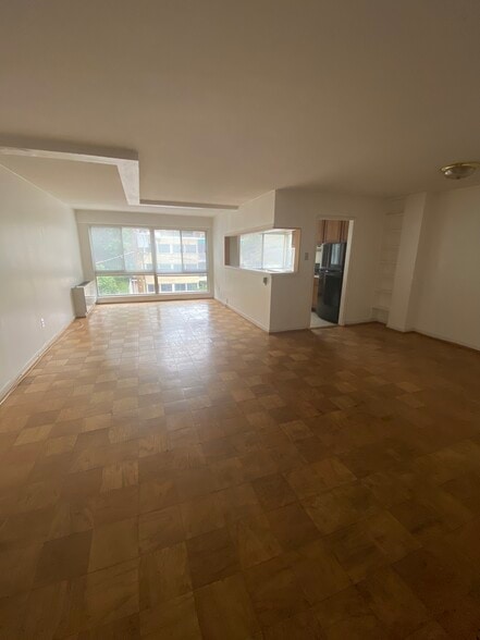 Building Photo - 6445 Luzon Avenue Northwest