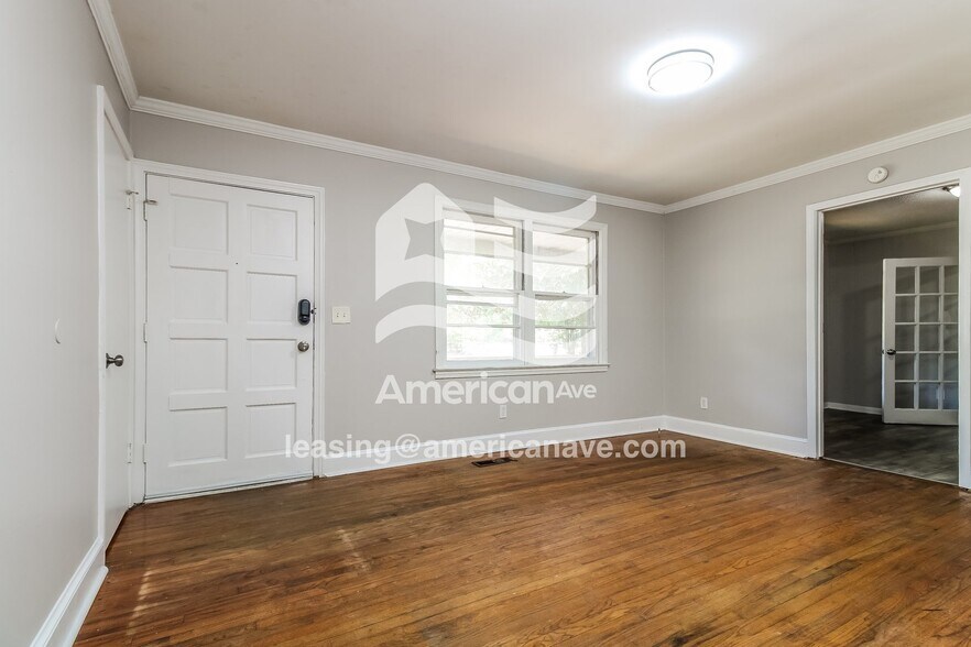 Building Photo - 2246 Garrison St