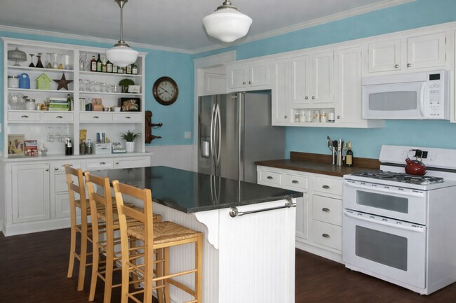 Building Photo - 350 Harrison Ave