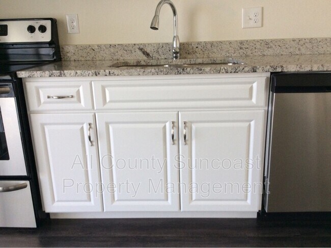 Building Photo - 7450 35th St N