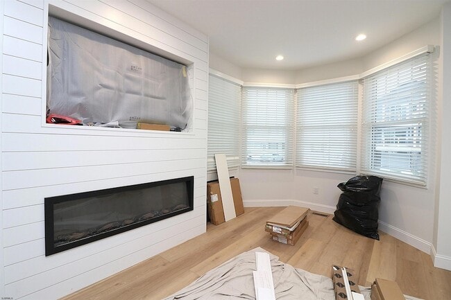 Building Photo - 213 N Jefferson Ave