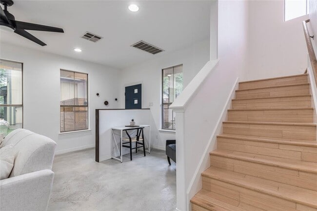 Building Photo - 1606 Morgan Ln