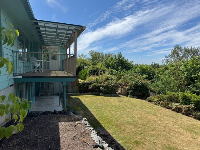 Building Photo - 3 bed/2 Bath, Spacious Home in Mount Verno...