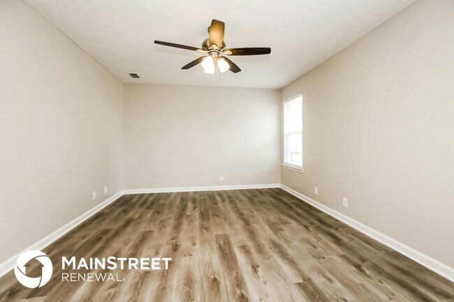 Building Photo - 836 Lavergne Ln