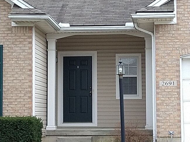 Building Photo - Your Next home is on a quiet cul-de-sac in Beavercreek!