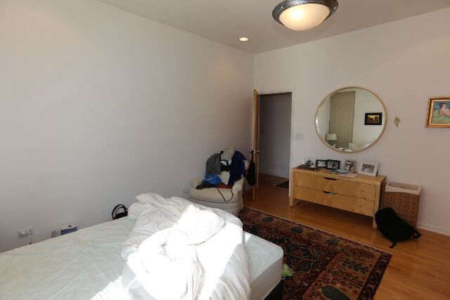 Building Photo - 1407 N Wicker Park Ave