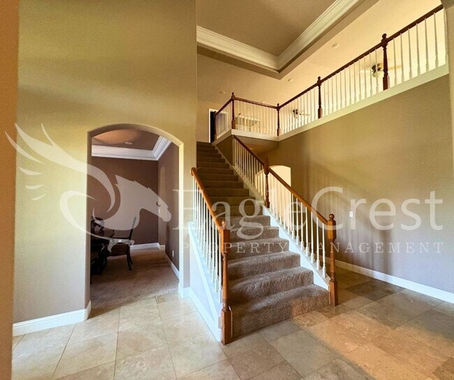 Building Photo - Luxury Bella Terra Estate with Mountain & Vineyard Views