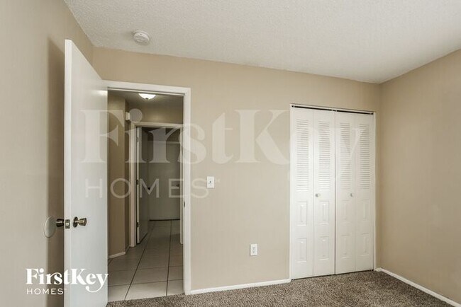 Building Photo - 1207 Etchfield Cir