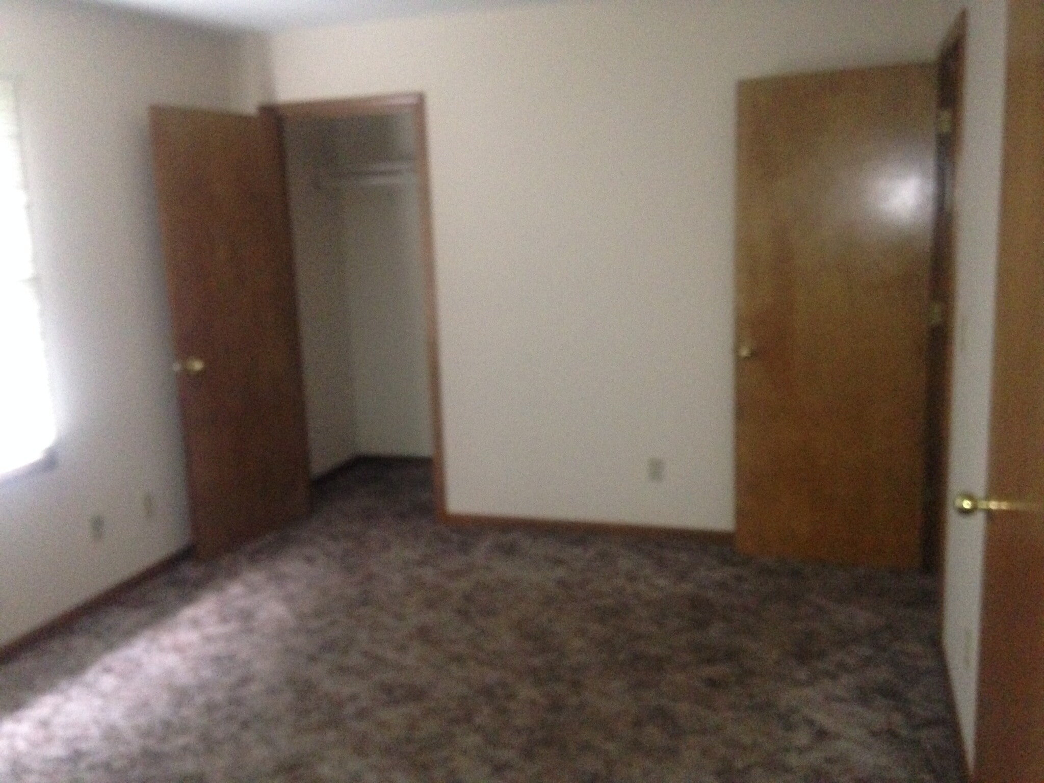 Building Photo - 4609 W Millbrook Dr