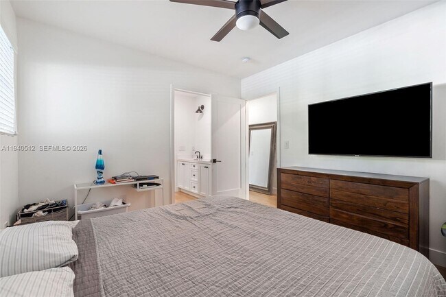 Building Photo - 8121 SW 97th Terrace