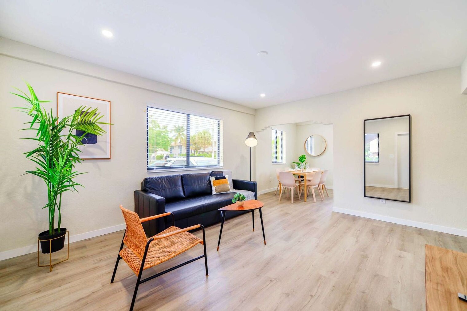 Building Photo - 700 SW 11th Ave