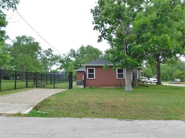 Building Photo - 224 S Sherman St