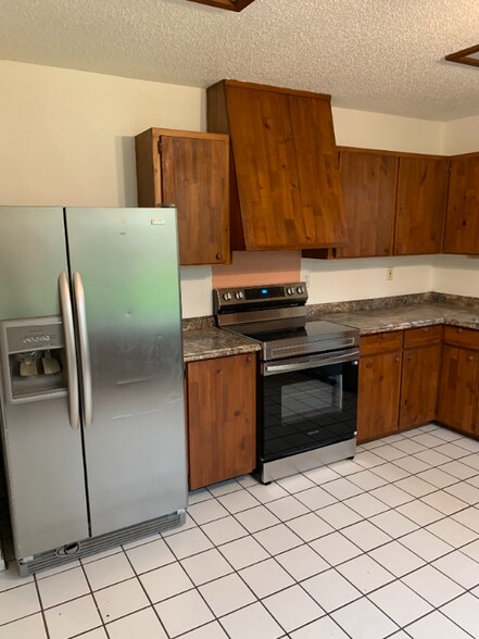 Building Photo - 3212 Delaware Trail