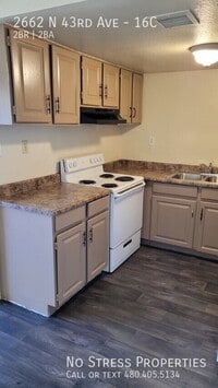 Building Photo - 2662 N 43rd Ave