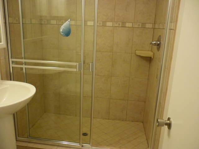 Building Photo - 18350 Hatteras St